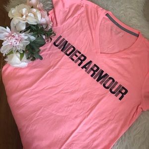 3/$15 Bundle Sale ‼️💜 Under Armour T- Shirt